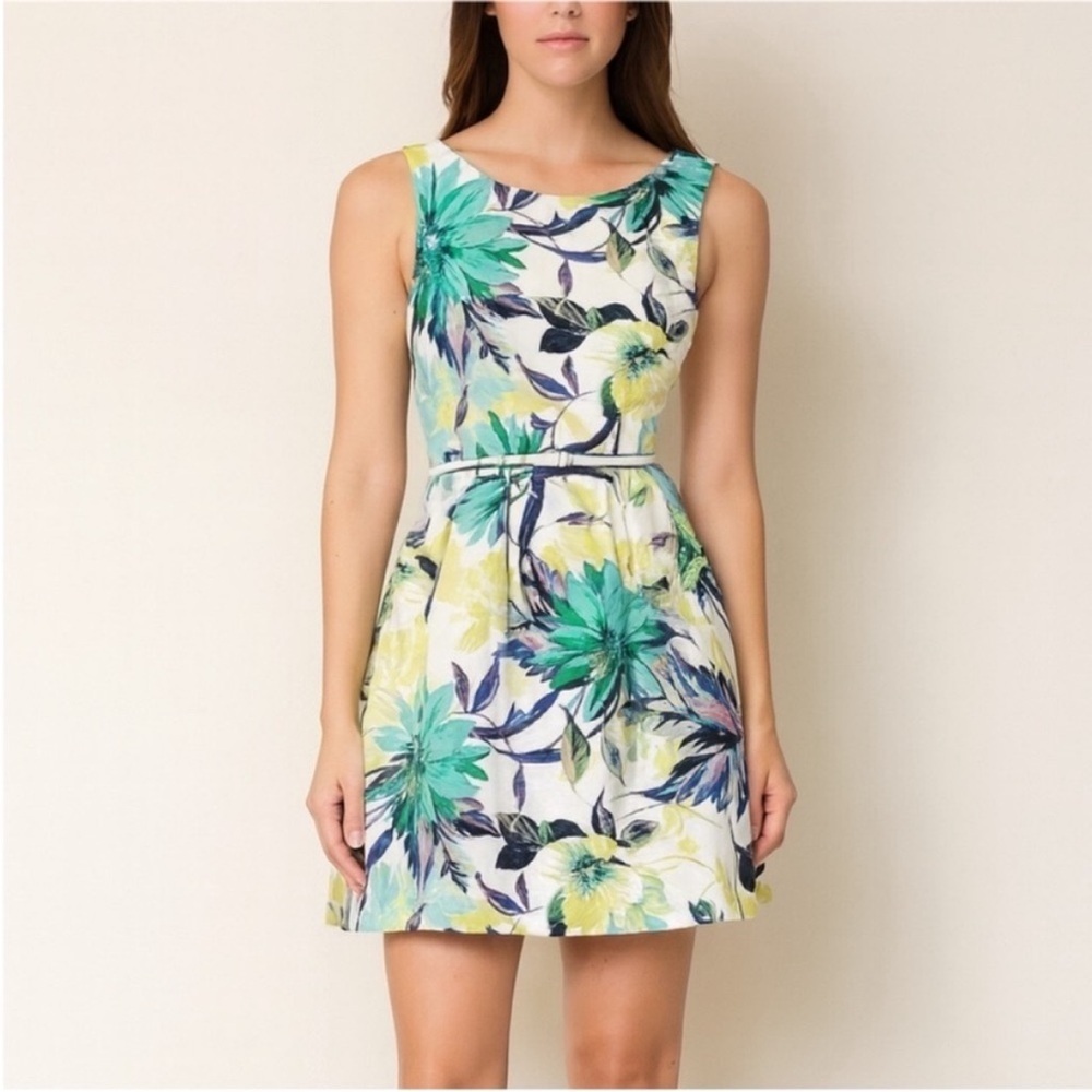 Eliza J Floral Dress Fit Flare Tropical Sleeveless Belted Blue Green Size 4